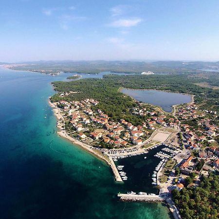 Apartments With A Parking Space Zablace, Sibenik - 4219 المظهر الخارجي الصورة
