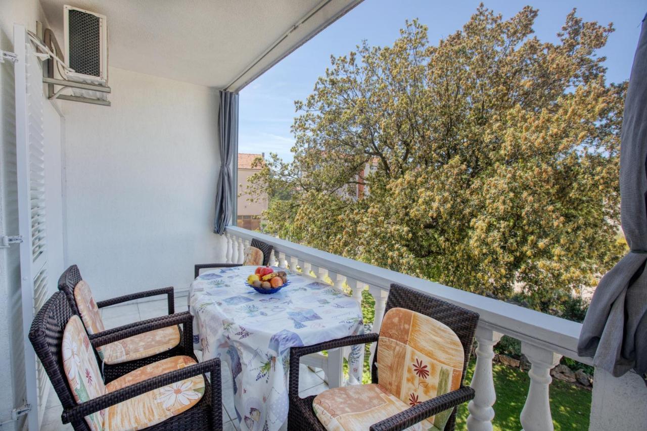 Apartments With A Parking Space Zablace, Sibenik - 4219 المظهر الخارجي الصورة