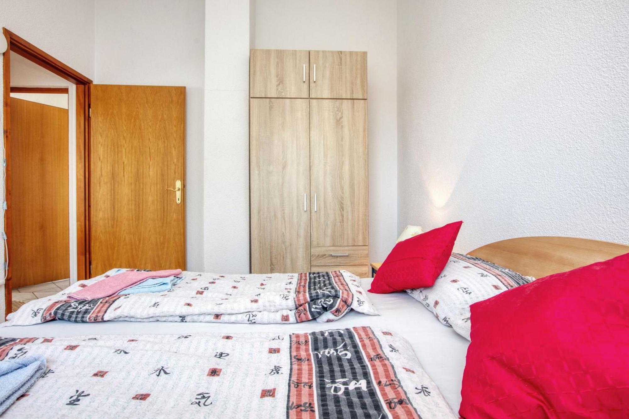 Apartments With A Parking Space Zablace, Sibenik - 4219 الغرفة الصورة